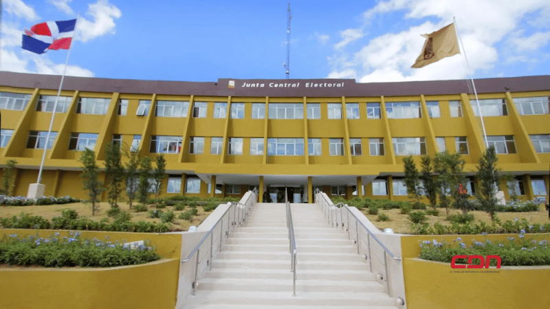 JCE CREA COMISIÓN PARA REGULAR CANDIDATURAS INDEPENDIENTES