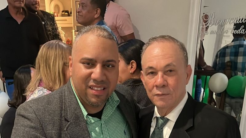 Comunicador Angel Hernandez ingresa a Fuerza Del Pueblo tras su salida del PLD