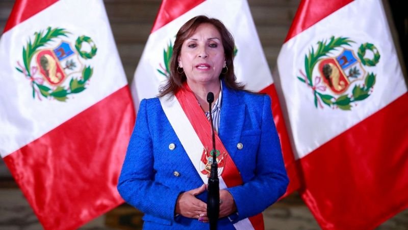 Congreso de Perú archiva denuncia contra Dina Boluarte por caso Rolex