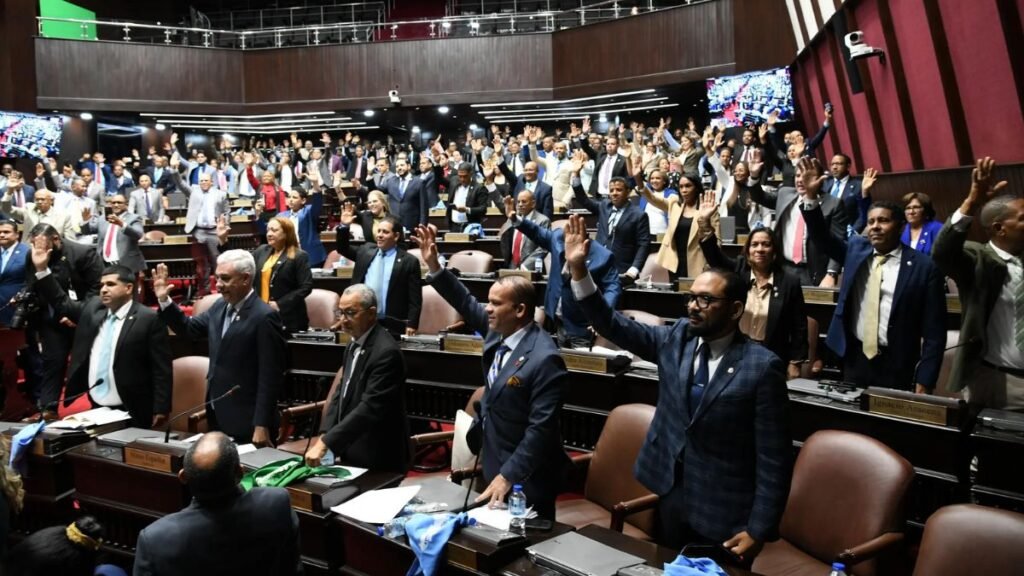 Diputados aprueban controversial Código Penal con más de 40 reformas