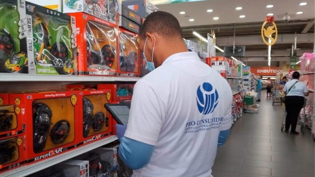 Pro Consumidor redobla esfuerzos para evitar publicidad engañosa en útiles escolares