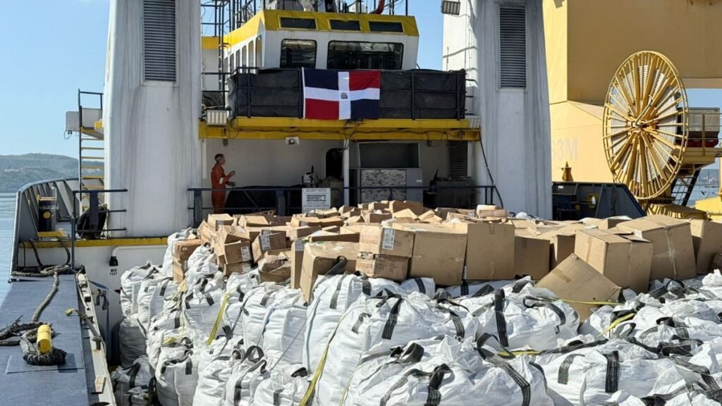 Gobierno completa envío de ayuda humanitaria a Jamaica y Cuba tras el paso del huracán Melissa