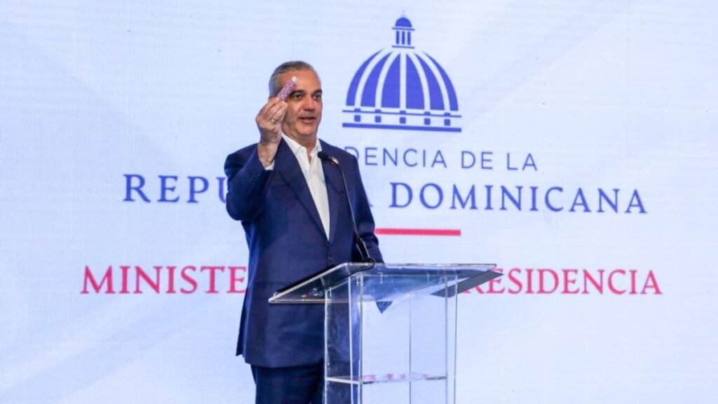 Abinader afirma que puerto digital de Google convertirá a RD en hub tecnológico regional